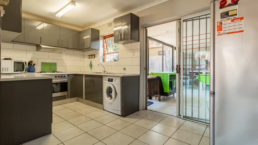 3 Bedroom Property for Sale in Groenvallei Western Cape